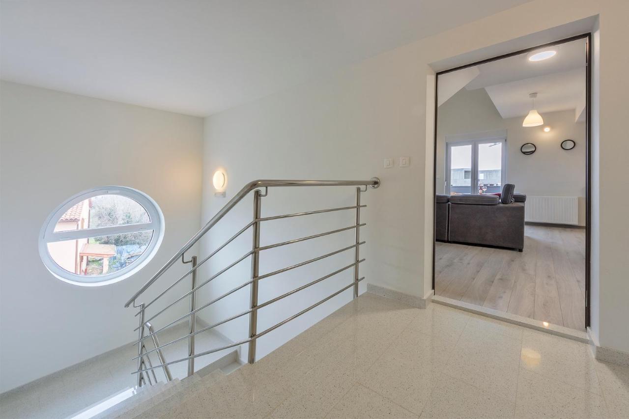 2 Bedroom Apartment Peroj Fažana Extérieur photo